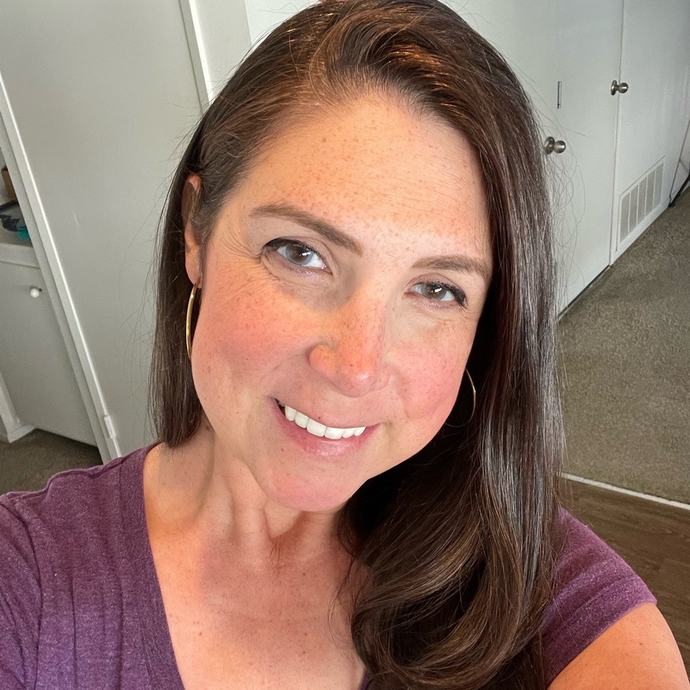 Meet your Posher, Marisa